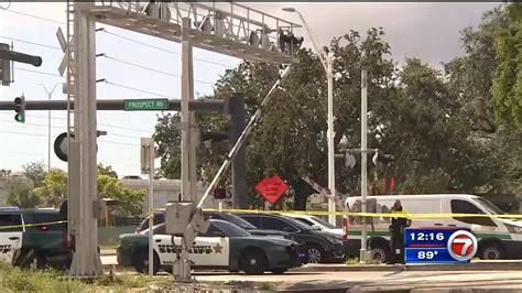 Pedestrian struck by train in Oakland